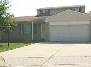 25107 Darin St, Taylor, MI 48180