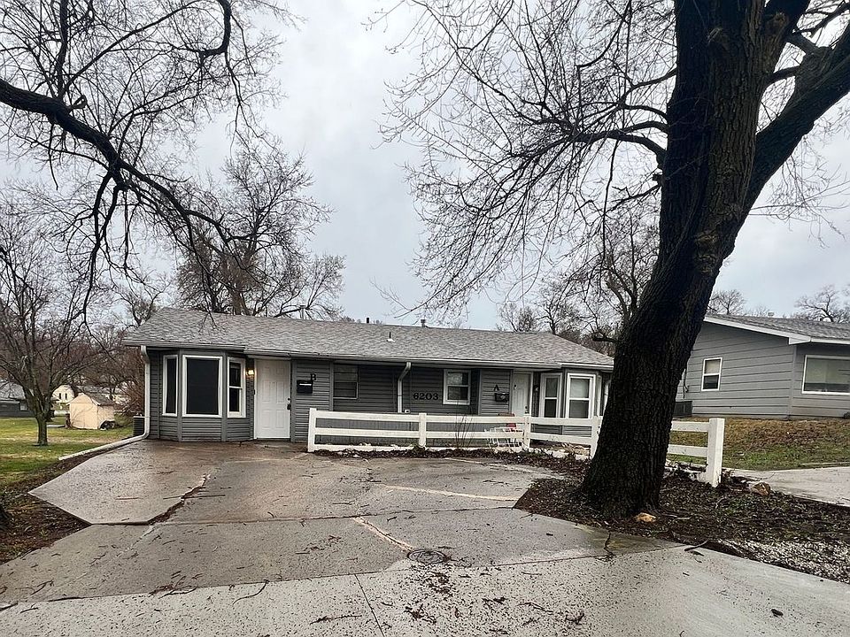 1st image of 6203 E 152nd Ter APT B