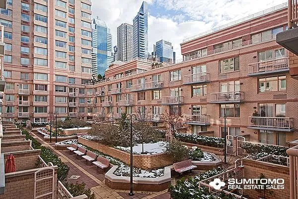 Sold by Sumitomo Real Estate Sales | media 8