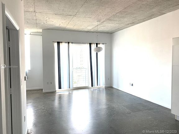 3rd image of 133 NE 2nd Ave APT 1615