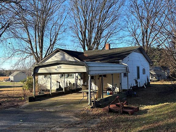 5th image of 3014 Water Plant Rd