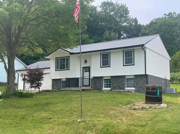 233 Harvey Dr, Seneca, PA 16346