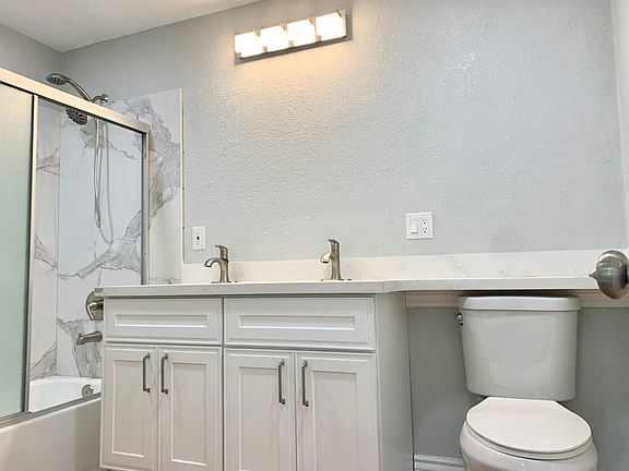 5th image of 1801 W Hazelton Ave #B