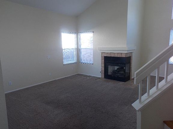 2nd image of 44766 Calle Banuelos