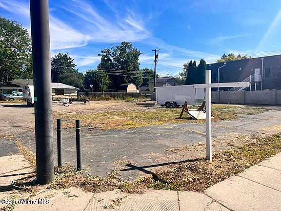 4th image of 1801 E Sherman Ave