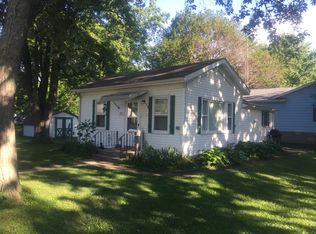 519 E 2nd St, Sandwich, IL 60548