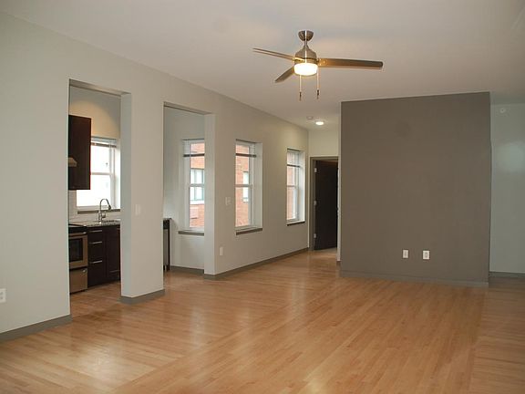 4th image of 330 Saint Paul St #11