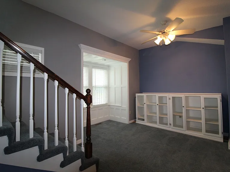 3215 Charlotte St — Photo 16
