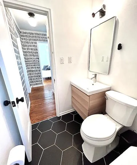 406 N Tremont Dr — Photo 11