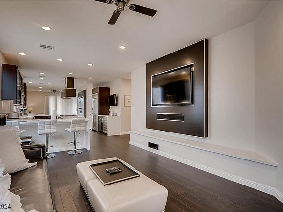 3rd image of 2544 Chantemar St