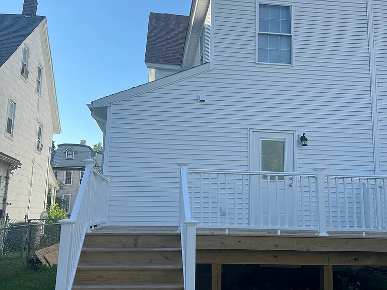 348 Elm St — Photo 24