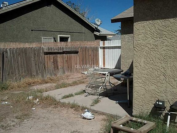 3rd image of 469 Battle Mountain Dr