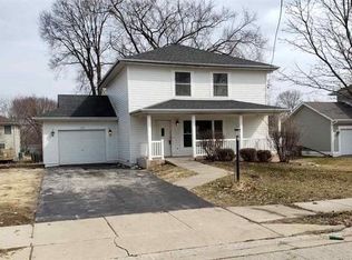 732 Newport Ave, Rockford, IL 61102