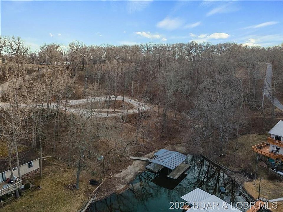 1st image of 28688 Moffitt Point