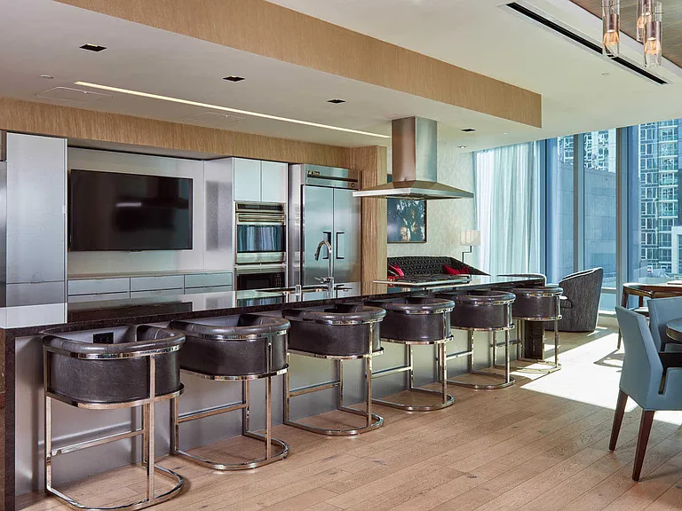 Club Lounge Demonstration Kitchen