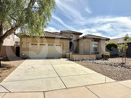 867 E Aberdeen Dr Photo 1
