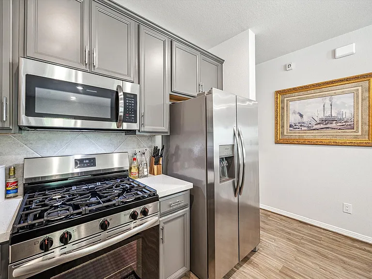 6913 New York St — Photo 10