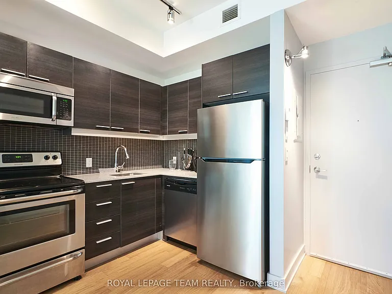 354 Gladstone Ave #312 — Photo 3