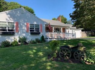 19 Hopkins Rd, Plymouth, MA 02360