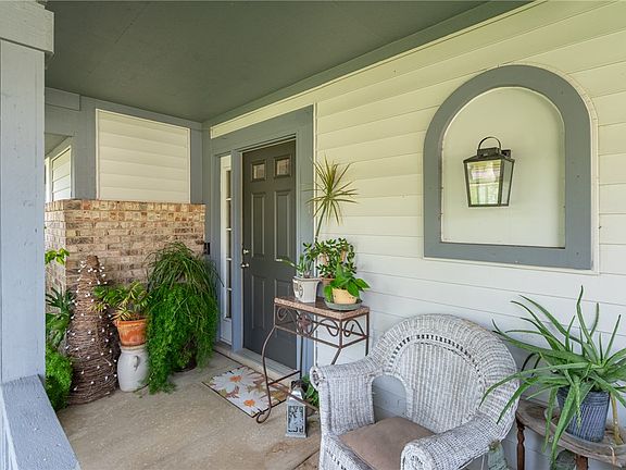 4th image of 2520 Countryside Dr