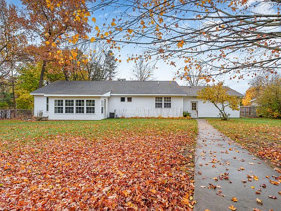 3rd image of 22822 County Road 375