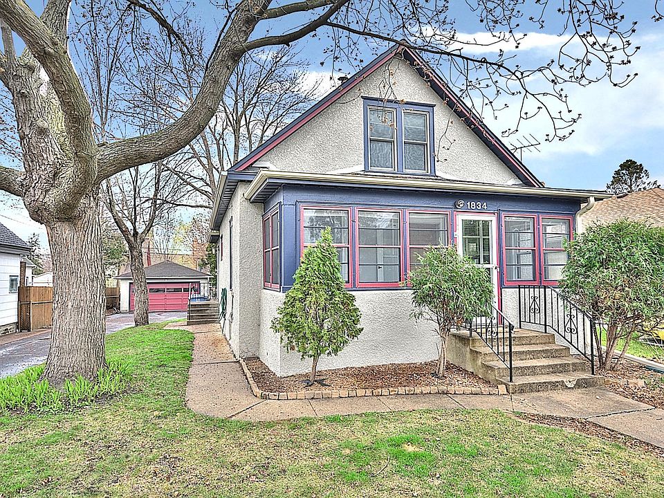 1st image of 1834 Lincoln St NE