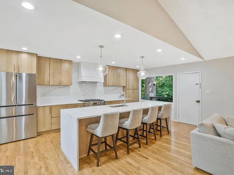 1715 Hollinwood Dr — Photo 19