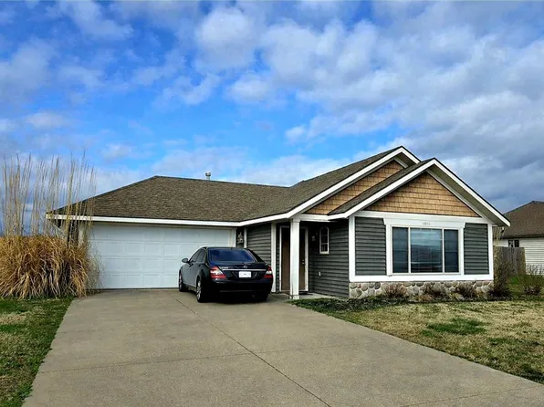 1640 Whirlaway Ln, Prairie Grove, AR 72753