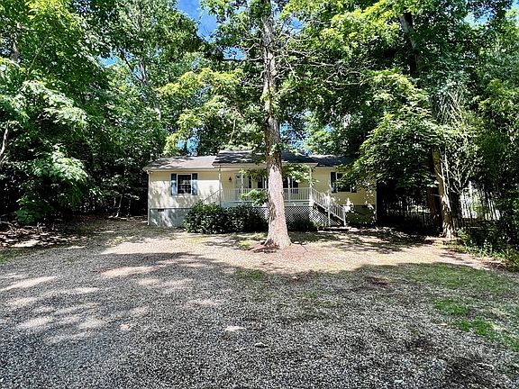 2nd image of 2619 Buccaneer Blvd