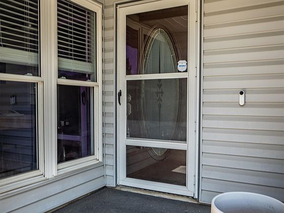 5th image of 1719 Brighton Dr