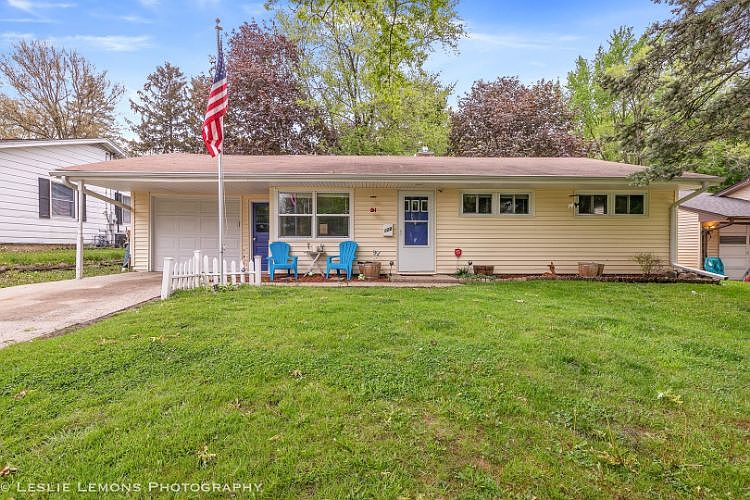 1st image of 122 Joanne Ln