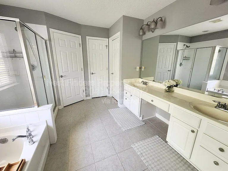 3857 Lionheart Dr — Photo 17
