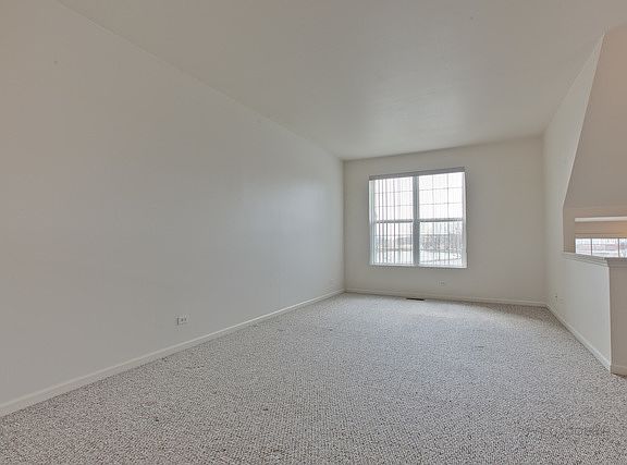 4th image of 54 Village Station Ln