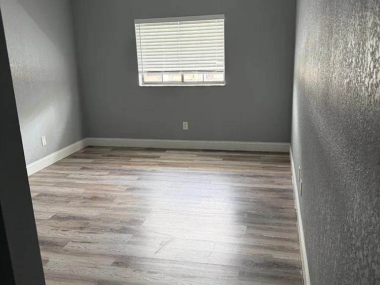 600 N Grove St #10 — Photo 18