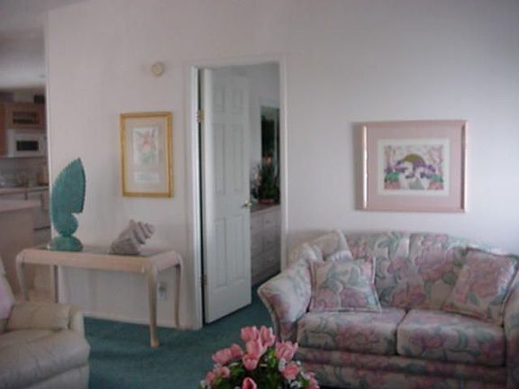 3rd image of 637 Klickety Klak Ln