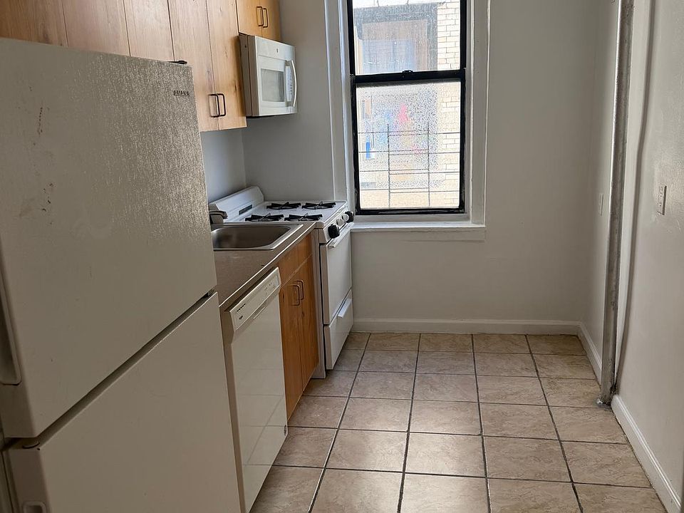 1st image of 961 Saint Nicholas Ave APT 64