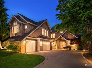 526 97th Ave NE, Bellevue, WA