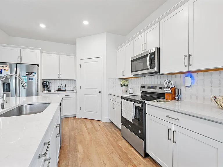 6841 SE Park Trace Dr — Photo 13