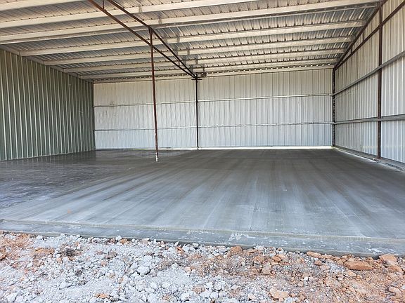 4th image of 1604 County Road 370
