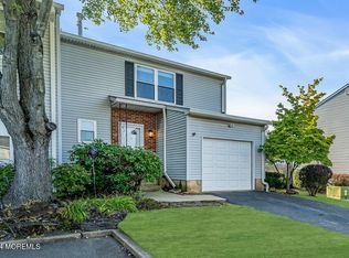 15 Brookview Cir #145, Monroe Township, NJ 08831