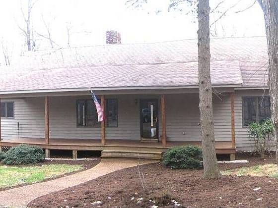 2nd image of 370 Foothills Dr