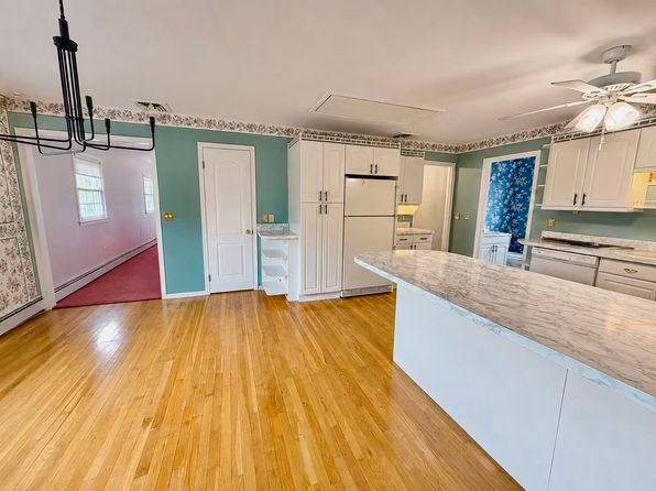 3 Haskel Ln Floor 2
