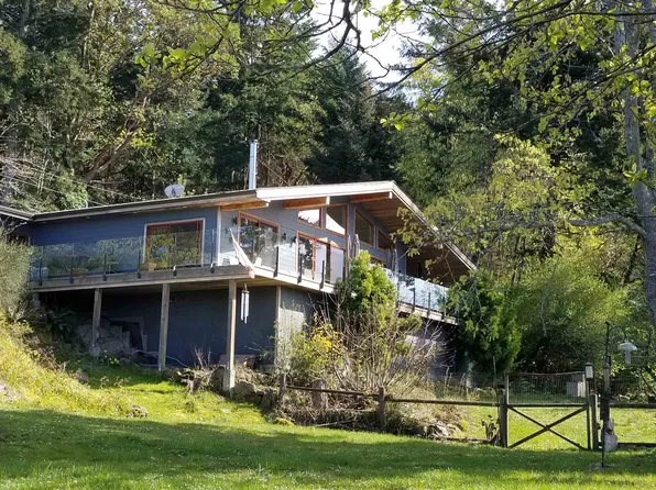 495 Deacon Ln, Southern Gulf Islands, BC V0N 1P0