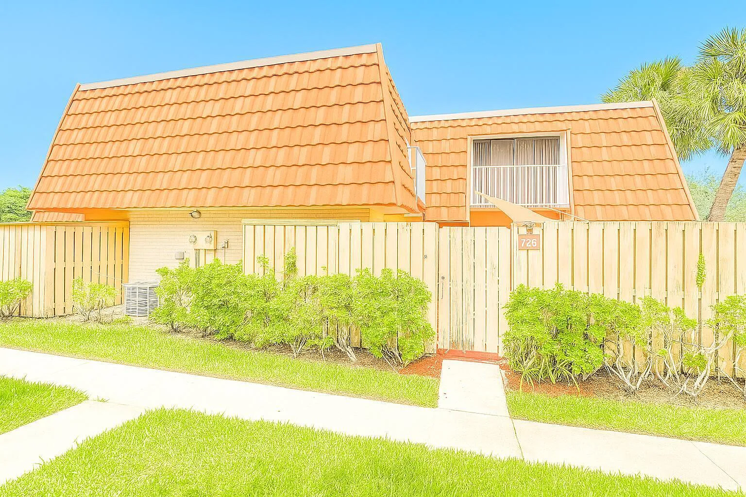 2 bed, 2.5 bath, 1288 sqft, $2,250 — Photo 2