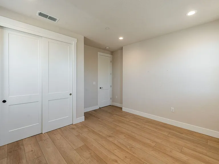 1342 Wheeler Peak Ct — Photo 34