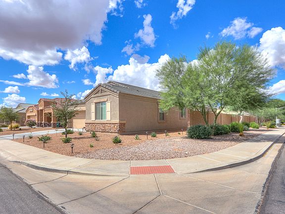 2nd image of 2033 N Cheyenne Pl