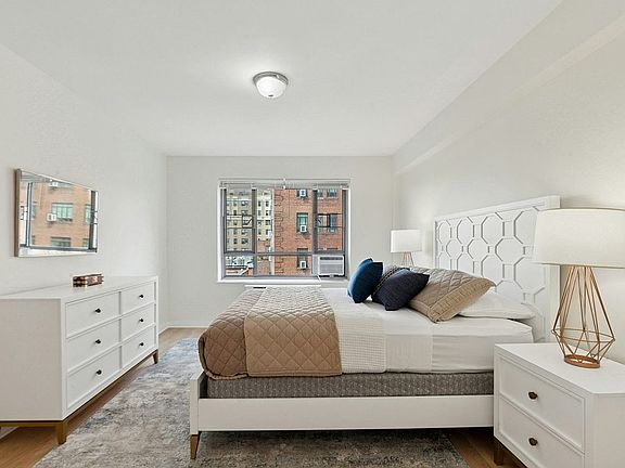 3rd image of 130 8th Ave APT 6E