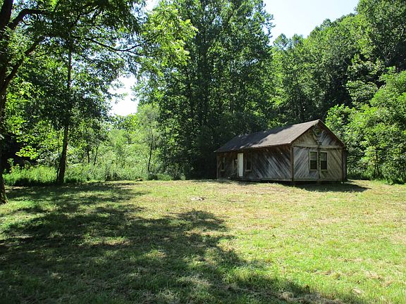 5th image of 28 Martin Dr