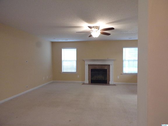 2nd image of 4817 Creston Ct SE