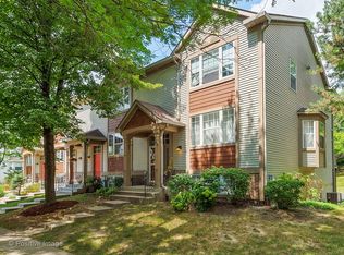 1605 Orchard Ct, West Chicago, IL
